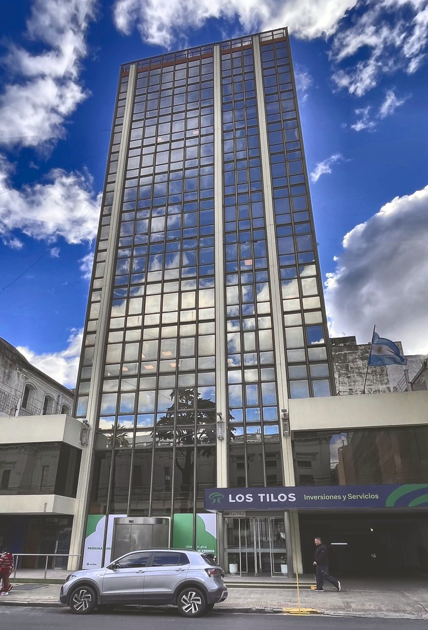 Edificio LosTilos, Calle 46 N° 565, La Plata